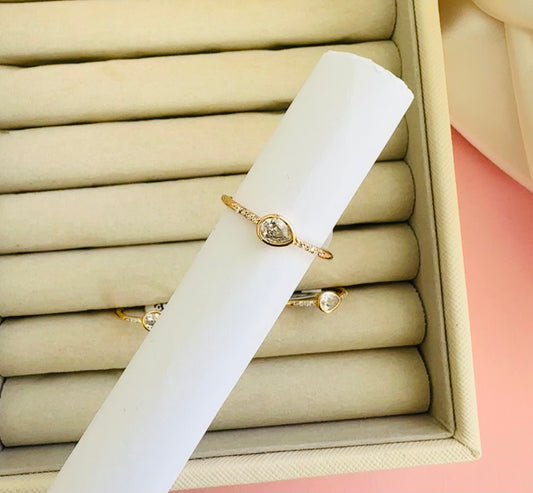 Dainty Teardrop Ring