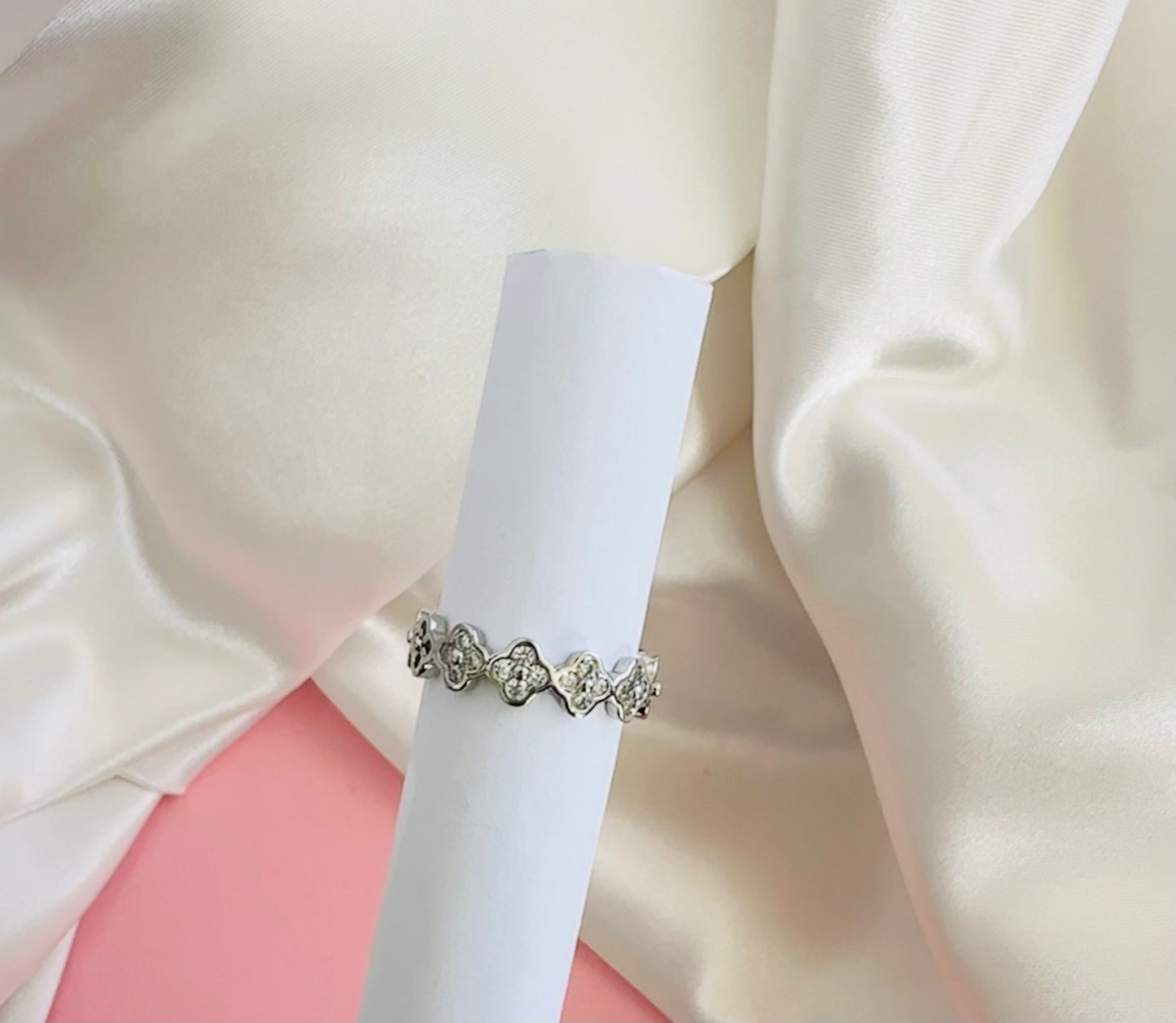 Silver Clover Ring